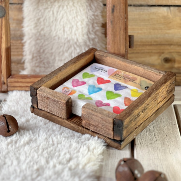 27-107 / Servietten 16 x 16 cm